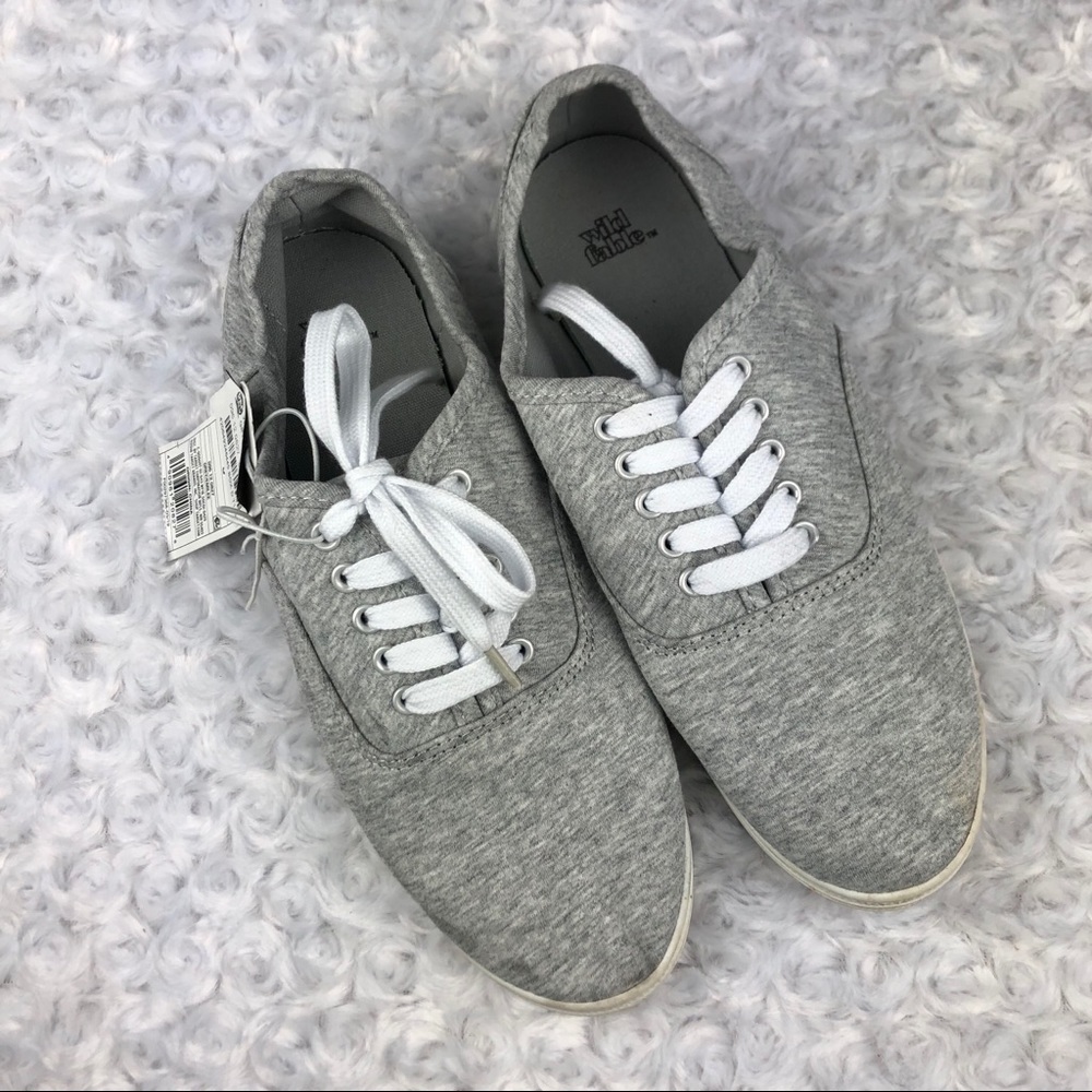 Wild Fable Emilee Grey Sneakers Size 8